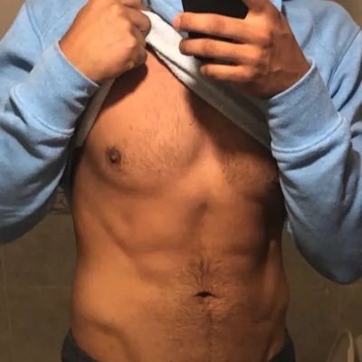 amo la pornografia y el sexting. hablen al DM y te mando nudes 😈