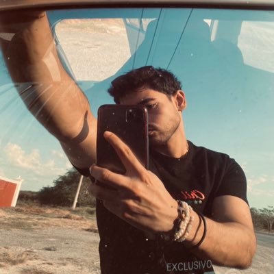 RicardoRivra's profile picture. ing: ricardorivr