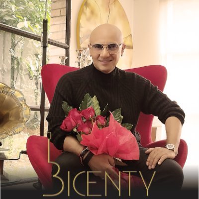 Bicenty, productor, cantante y compositor colombiano, miembro de la Academia Latina de Artes y Ciencias de la Grabación Latin GRAMMY