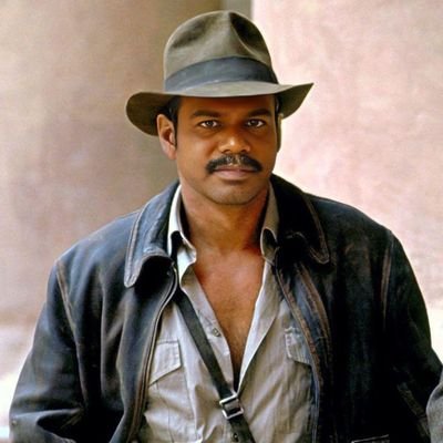 எல்லாருக்குமே ஏதோ ஒரு இடத்தில் தன்னை தாங்கி கொள்ள....
கொண்டாட ஒரு காதல் தேவைபடுகிறது...