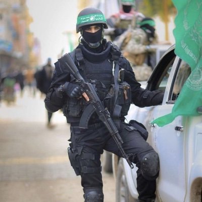 لله نحن وربِّ العرش يَرعانا 💚💚