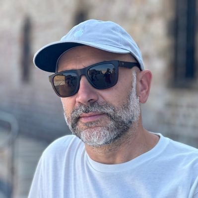 Software engineer at 〰️ Ex-ThoughtWorks, Microsoft 〰️ https://t.co/WOTdb72JH3 〰️ UIUC CS PhD 〰️ My LLM is bigger than yours