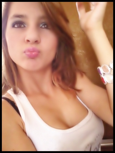 - Welcome !    ' Loira,Toureira,funkeira haha'  -Siga e seja feliz.