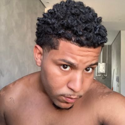 librianjo / - / 98’ / - / rio de j ☀️/ - / 🍃
