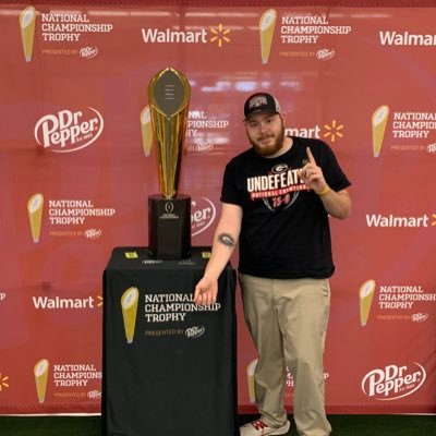 #GoDawgs🏆🏆B2B National Champ #DawgNation #MileHighBasketball #BroncosCountry #GoAvsGo #BLM |“🇳🇮mr wupperz”|“thats some white people shit”|”I know this clip”