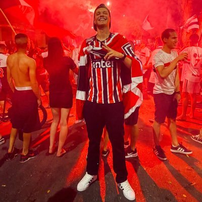 Estou anos luz daquele lugar, nem sei como eu vim parar aqui! 🪐