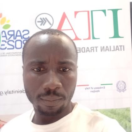 Sia Giovanni Michele Bourahima è un Imprenditore-Predicatore scrittore, fondatore della Fraternità Cristo battezzato con lo Spirito Santo e del fuoco.