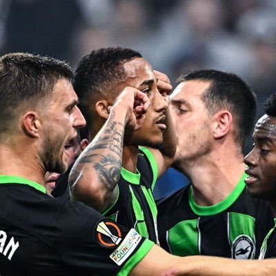 joshwellsss's profile picture. @OfficialBHAFC and @HorshamFC