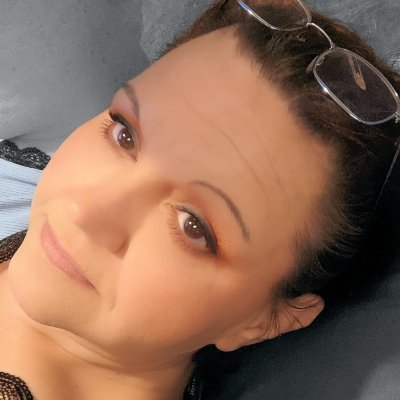 Wife, dog mom, daughter, mediocre wow player.
Twitch Mod for Fragnance! Staff @ https://t.co/RnE0eYpdoP