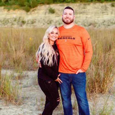 notsoslenderle's profile picture. I Love You Joe Burrow