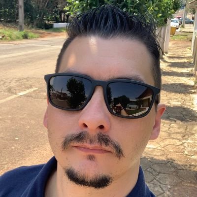 vandeestampa's profile picture. Ame a vida, ame tudo o que é belo na vida, mas acima de tudo, ame a Deus por que ele também te ama.