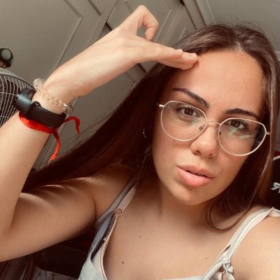 22 | Afiliada a Twtich +500 | Tambien subo vlogs a youtube // me quitaron la otra cuenta:(