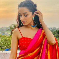 Rare Riddle 🎲(@Only4ShraddhaU) 's Twitter Profile Photo