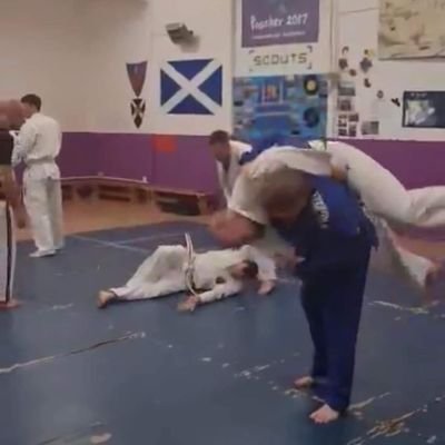 60 something ,Analyst by trade, into Weight Training, Krav Maga and Japanese Ju Jitsu.
Looking forward to the day when Scotland is independent.🏴󠁧󠁢󠁳󠁣󠁴󠁿