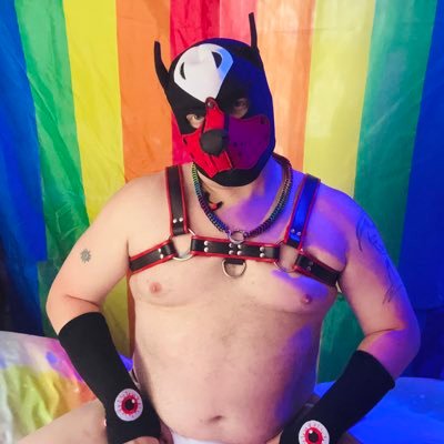 37, 18+. NSFW. Trans Lives Matter. BLM. Happily Married. I’m a pup for my mental health. I support all pups.