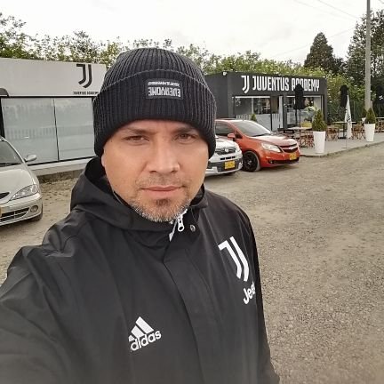 Entrenador 🇻🇪 Futbol, Coordinador General PF @juventusfc @jacademycol #Bogotá Mgs Gerencia Empresarial, Esp Gerencia Deportiva Lcdo Edu Fisica. #toptraining7