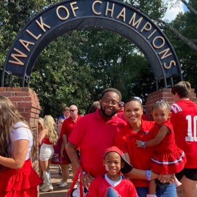Wife of @MrRHerrington mom to Reginald II (Prince) and Armintie Christine. CHRIST! #HottyToddy Retired @WNBA player. “Mark 8:36” Insurance Consultant 🔔