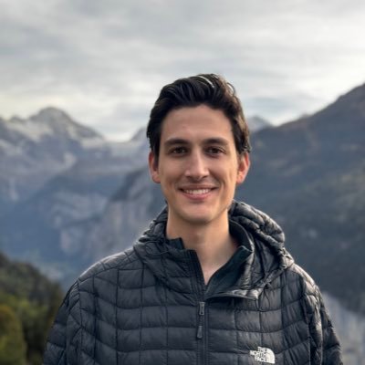 ErnstMatthew's profile picture. 👨🏻Be curious, not judgmental 🤖 Software Engineer @Apple