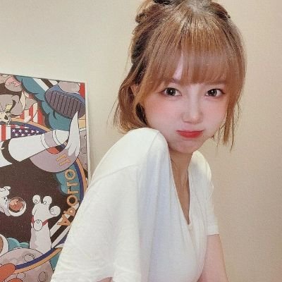 혼자 살아서 외로워서 서울 근처에 있는 남자와 친구가 되고 싶어요.사이가 좋으면 같이 저녁 먹으러 나가자.