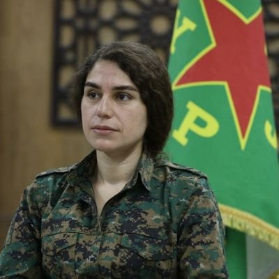 الناطقة الرسمية باسم وحدات حماية المرأة YPJ 
The official spokesperson for the Women's Protection Units