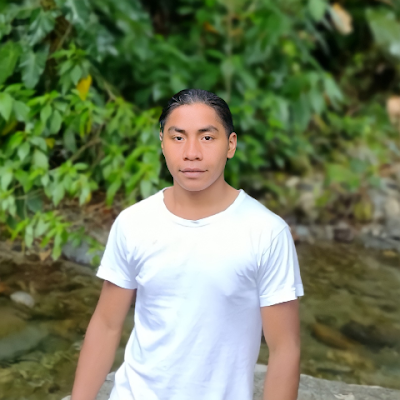 Alejand34027206's profile picture. 