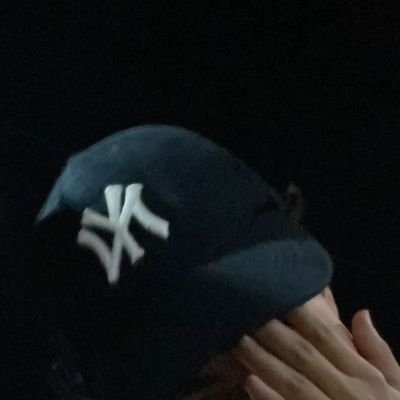 aleamalora's profile picture. 