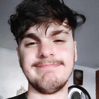 Psico
Creio no riso e nas lágrimas como antídotos contra o ódio e o terror ~ (Charlie Chaplin)