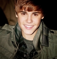 Bueno:Me gusta pasar tiempo con mis amigos,i mi flia.Amo Con Locura a Justin Bieber♥♥