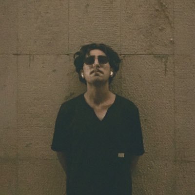 _Armiin_'s profile picture. it's dark but just a game