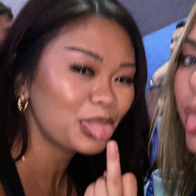 NinaBuity's profile picture. buffering…