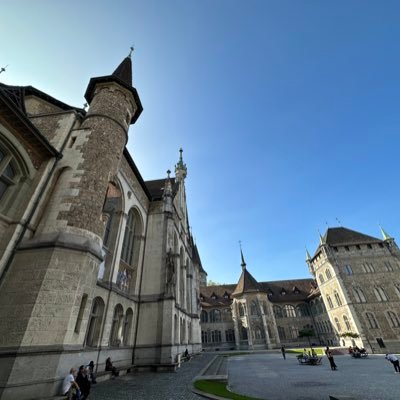 DerekWang140236's profile picture. 