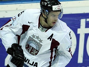 JanisSprukts's profile picture. Pavisam nenopietni tweeti...neoriģinalais Janka. Čaka Norisa dublieris.