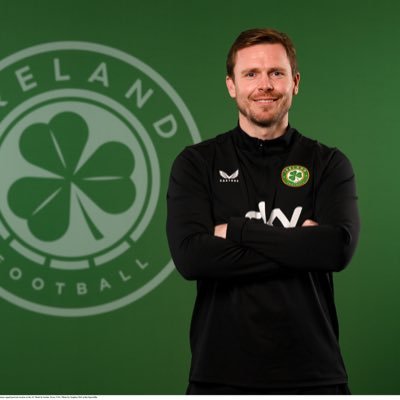 @FAIreland GU16 Head Coach. Previous assistant coach Women’s National Team. UEFA Pro Licence holder. MSc Sport Development & Coaching 🎓. Ex LOI player ⚽️