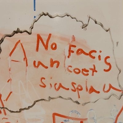 1metrequadrat's profile picture. Tinc un taller d'un metre quadrat i publico el que en surt.