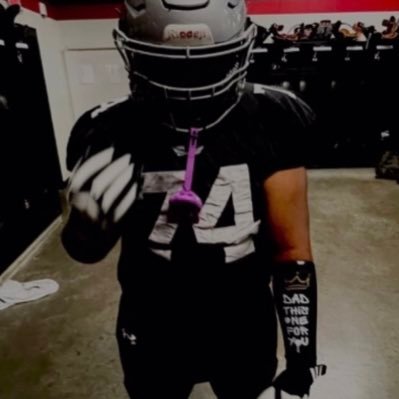 Class of 2027 LG/ NT | 6’1 268| football 🏈 | 5.5 40 yard dash | freshman @MartinHigh Arlington, Texas|