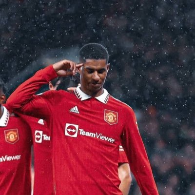 RedForDevils's profile picture. • Solo me levanto a ver al @ManUtd
