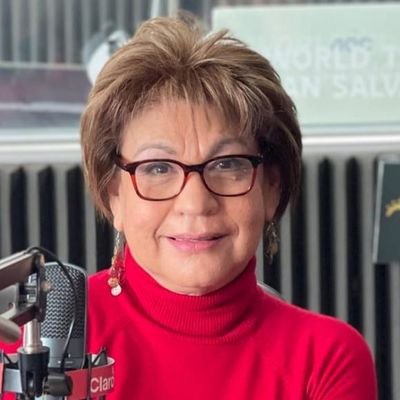 Economista feminista, atea, parresiasta e iconoclasta. Resisto mucho, obedezco poco. Camino con la ética de Antígona y sobrellevo la suerte de Casandra.