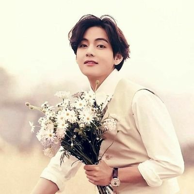 she/her ♡ ☆ just a lil fan account ☆ OT7 ☆ soulmate enthusiast 🍃
