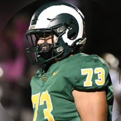 flat rock high school football | class of 25 | defensive tackle and center | 6,2 250 |3.6 gpa. email- isaacarredondo733@gmail.com