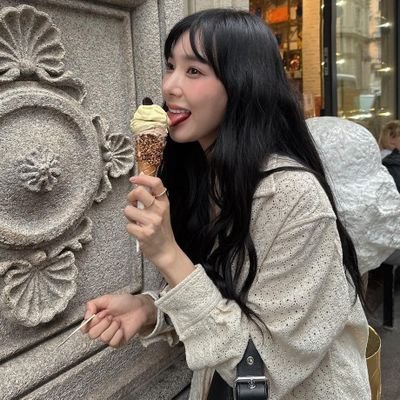 if you don't have anything nice to say 
just keep it to yourself - Tiffany Young