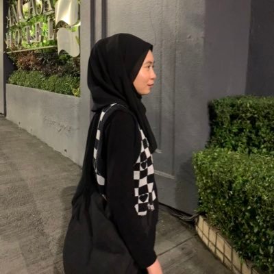 nyangrene's profile picture. sometimes here sometimes not