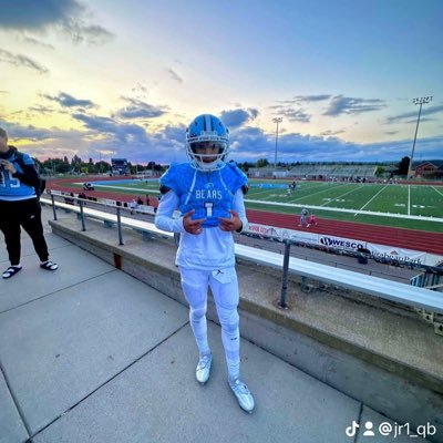 Central Valley’ 27| QB~Dual threat | 5’11 170 lbs |Spokane, Washington | 4.8 40 | IG:jojo2smoovQB