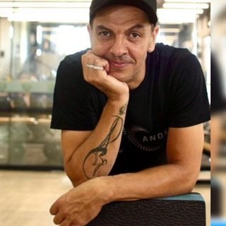 SrgioQueiroz's profile picture. 