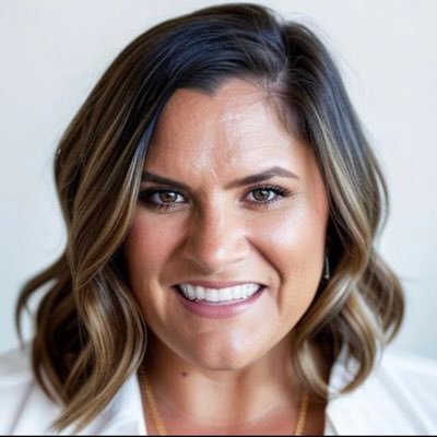 Chief People Officer @NSVF | Former principal and CLO at CNCA | All in for re-imagining education and workplaces | U of Mich Alumna | Dog mom and auntie