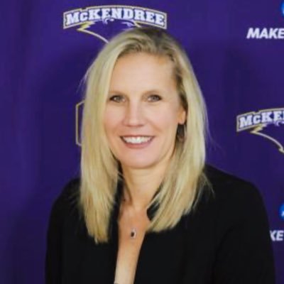 Head Coach for @McKendreeWBB. ⛹🏼‍♀️ Graduated from UNOmaha 🏀, born and raised in the Hawkeye State! 💛🖤🚜