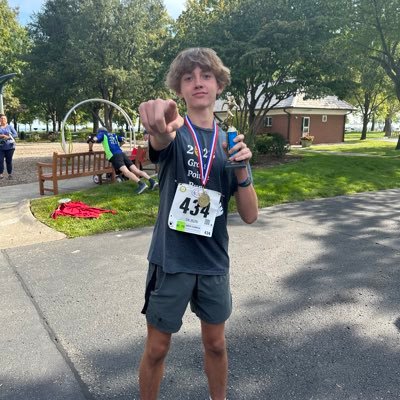 Michigan 2026 07 Hard Working Midfielder Eastside FC 07 Green #19 University Liggett Varsity Soccer #13 3.5 GPA ALL REGION HONORS T&F Mile 5:31 5k 20:17 6ft140