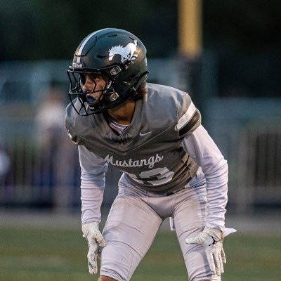 Eagle high school c/o 2025 | 5’9 165 | DB/ATH| 3 sport athlete 🏈🏀| 3.6 gpa | 208-713-4557 | azrno814@gmail.com | #RAREFAMILY | 2nd team all state |