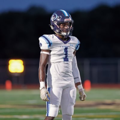 3.7 GPA // 5’9 155lb // 4.4 40yd Dash // The Lovett School ‘25 // Georgia 4A All Region DB (ATH)  // Track 💨