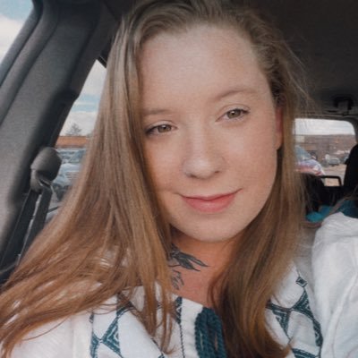 jennafayethomas's profile picture. embrace ya face • mama • co 🏔