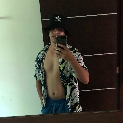 jfgv99's profile picture. Front End developer